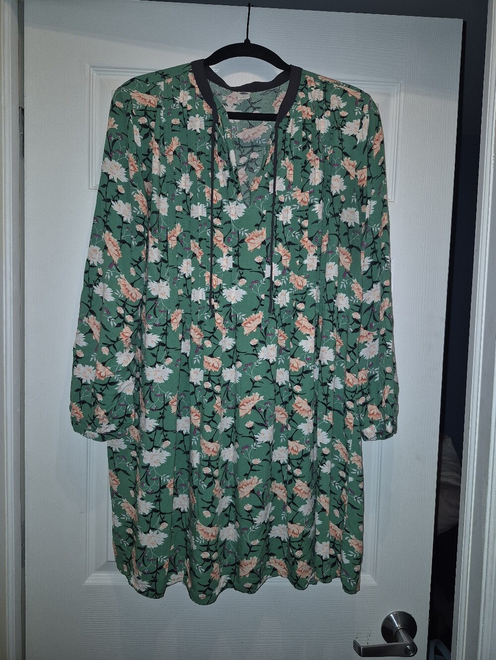 Old Navy Green Floral Top with Pink Blooms